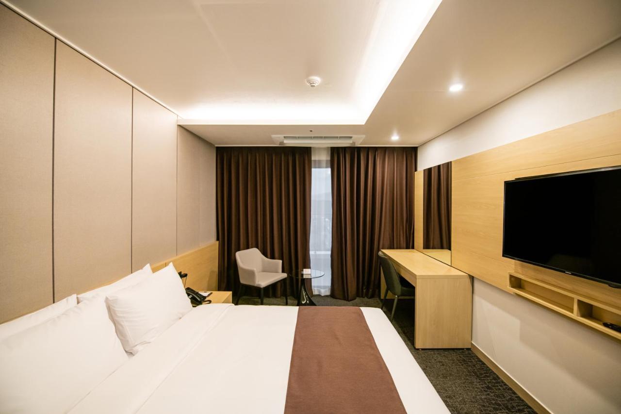 Jackson9S Hotel Chuncheon Dış mekan fotoğraf