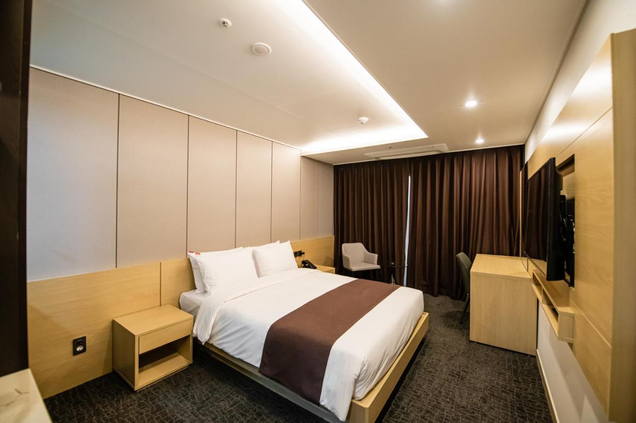 Jackson9S Hotel Chuncheon Dış mekan fotoğraf