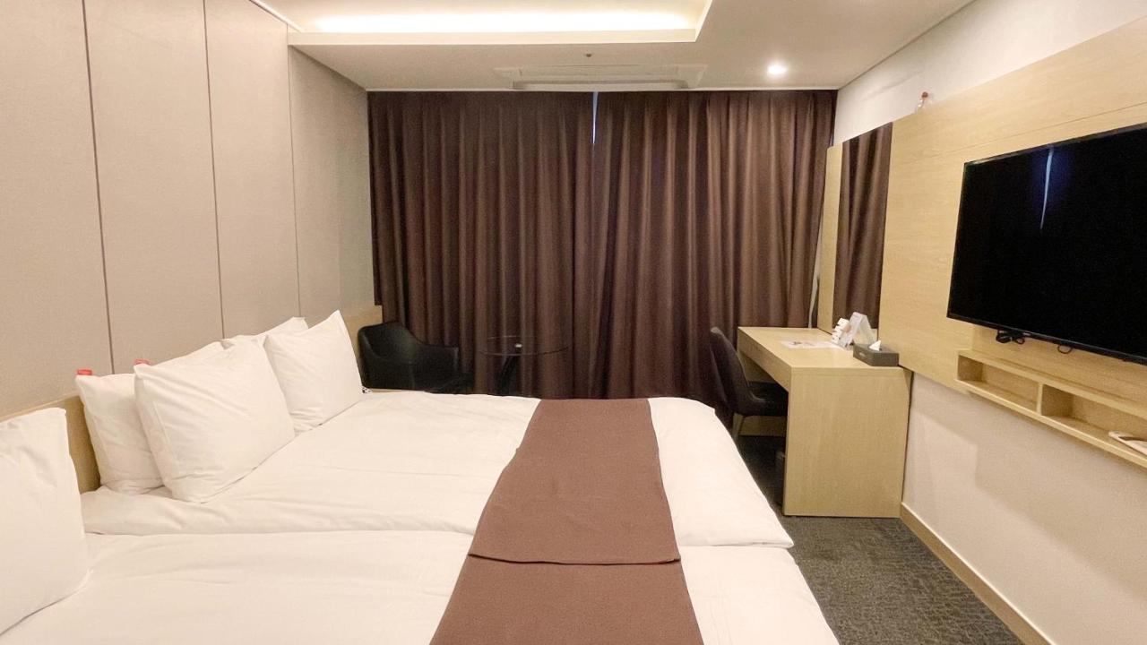 Jackson9S Hotel Chuncheon Dış mekan fotoğraf